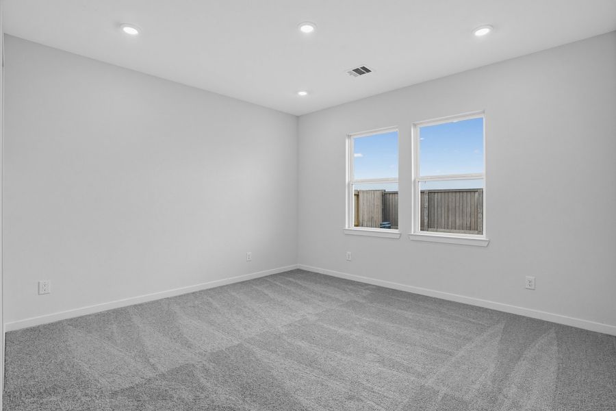 Spacious, unfurnished interior of a new home in Hockley Meadows, Hockley (Image 9).
