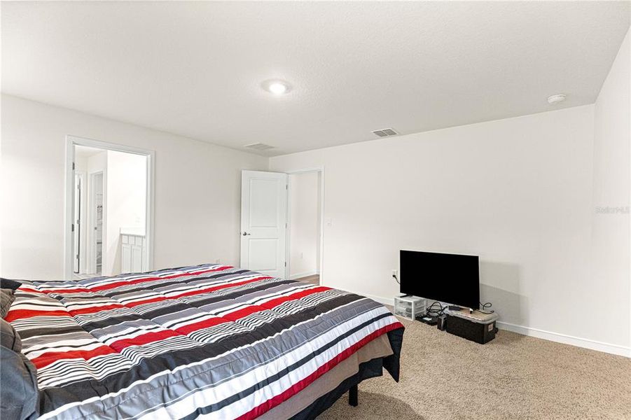 Furnished interior view inside a new home in , Wildwood (Image 17).