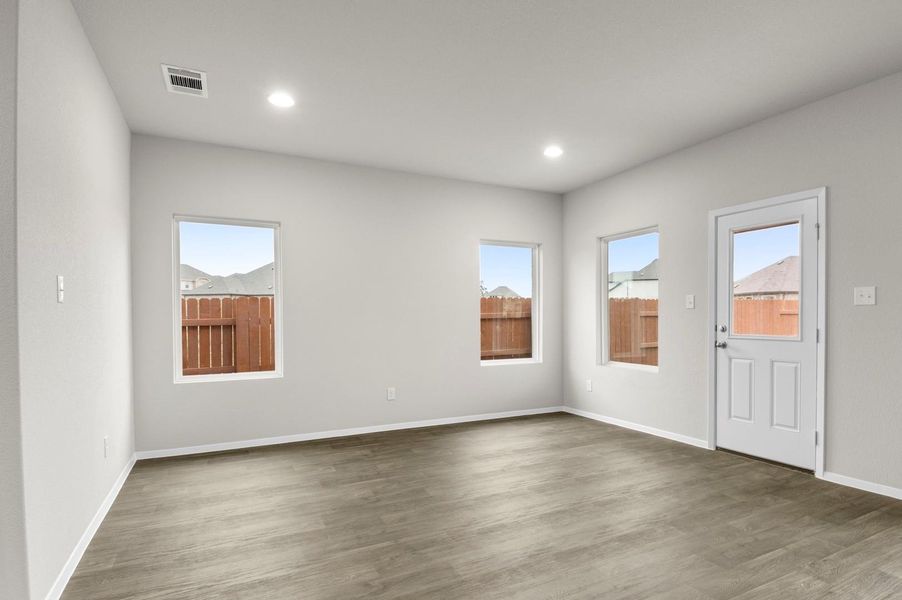 Spacious, unfurnished interior of a new home in Oaks at San Gabriel, Georgetown (Image 24).