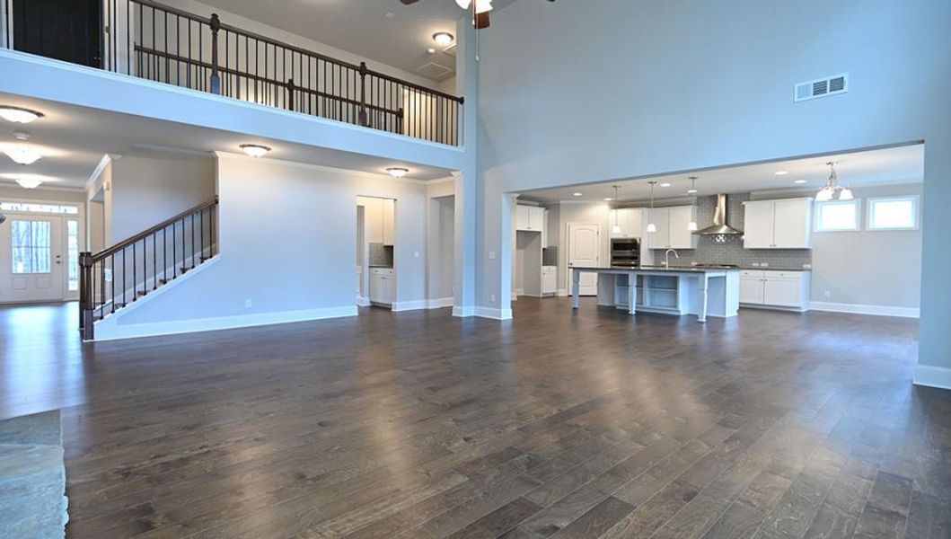 Spacious, unfurnished interior of a new home in Thalley Creek Estates, Cumming (Image 21).