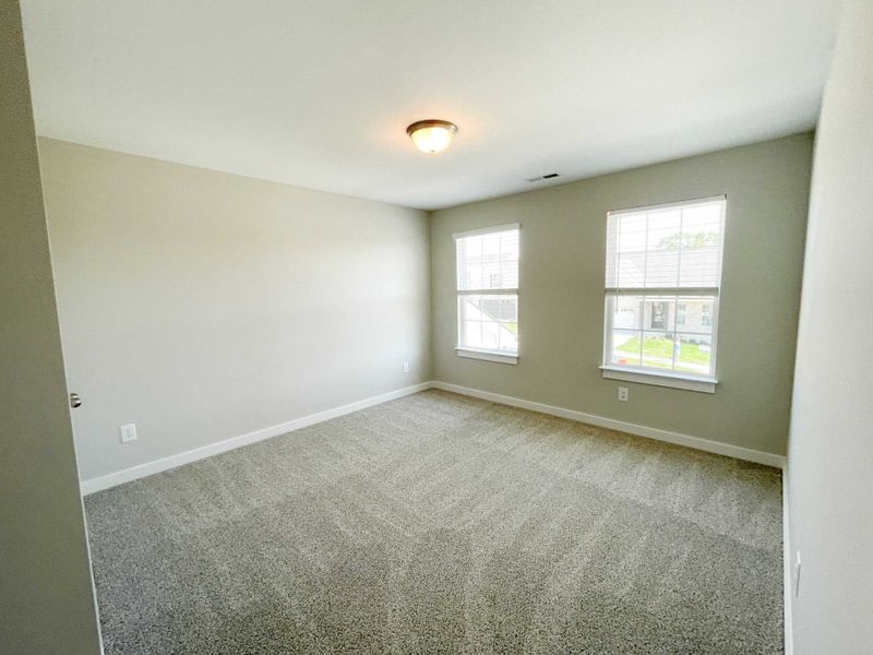 Spacious, unfurnished interior of a new home in Stonecrest Townhomes, Hendersonville (Image 11).