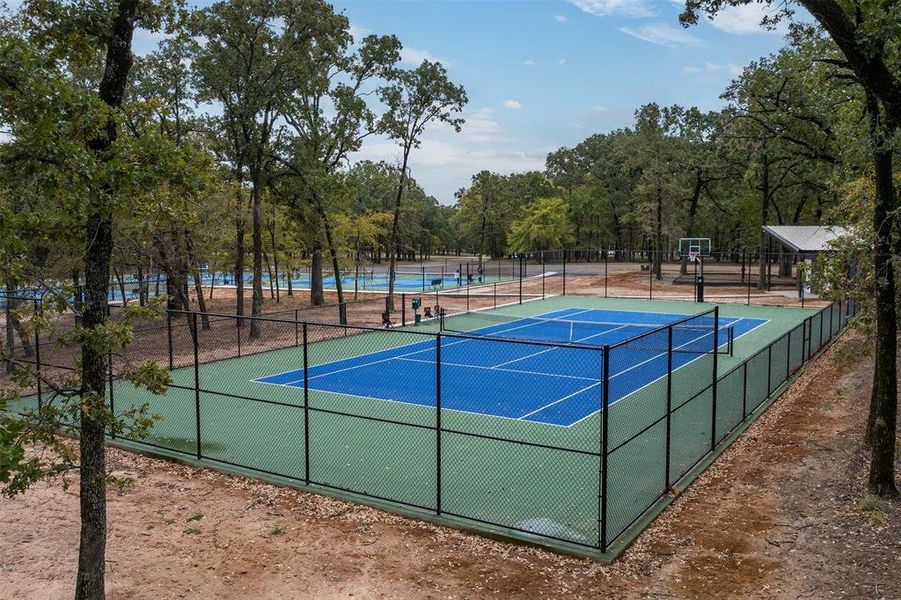 8 new pickle ball courts