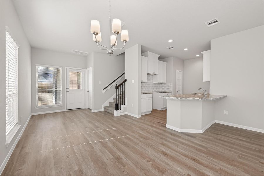 Spacious, unfurnished interior of a new home in Woodland Lakes, Huffman (Image 22).