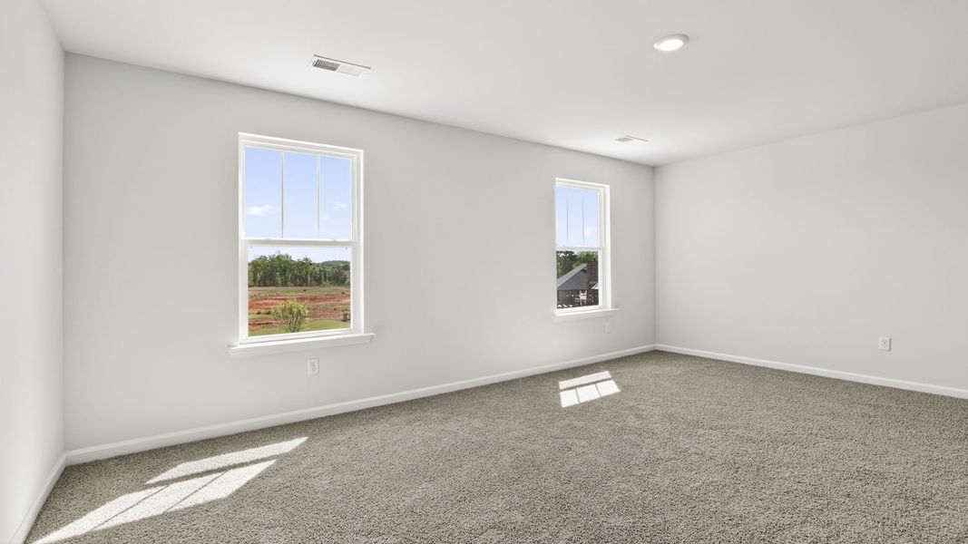 Spacious, unfurnished interior of a new home in Hunters Ridge, Woodruff (Image 30).
