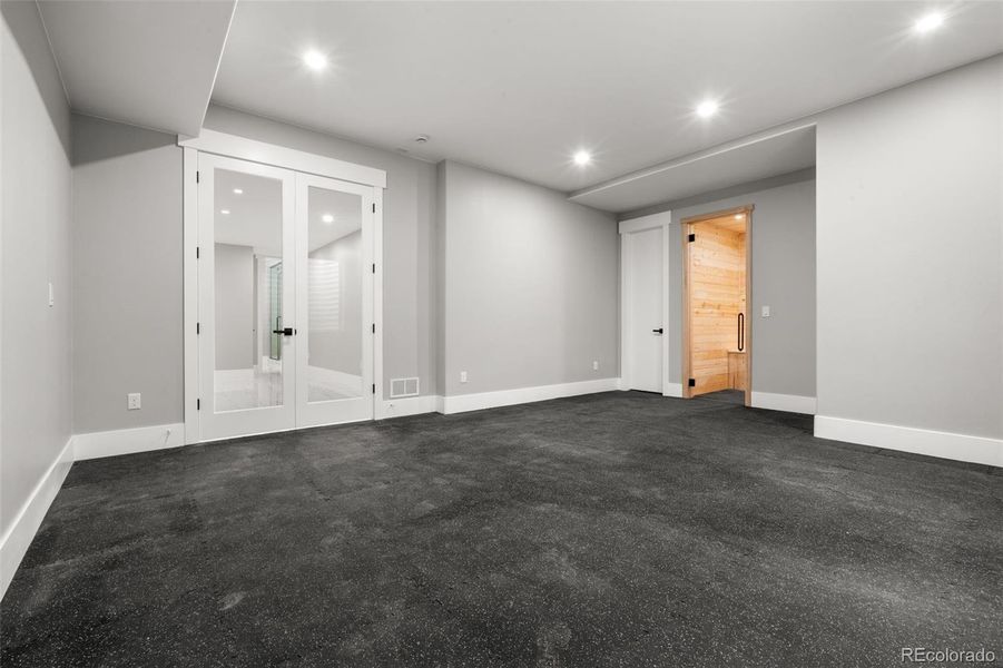 Spacious, unfurnished interior of a new home in , Centennial (Image 25).