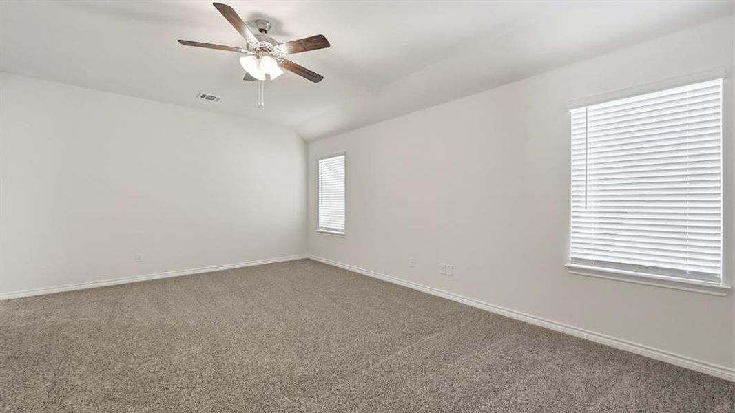 Spacious, unfurnished interior of a new home in Silverado, Aubrey (Image 36).