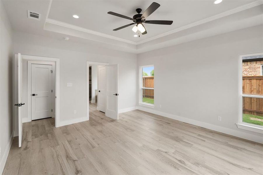 Spacious, unfurnished interior of a new home in , Mabank (Image 29).