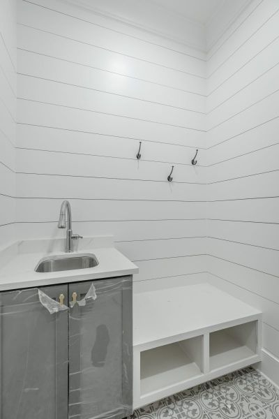 Representative interior finishes for a home built from the Carolina A by Riverstone Construction, LLC in Jasper Highlands, Guild (Image 24).
