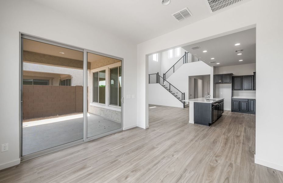 Spacious, unfurnished interior of a new home in Legado West, Queen Creek (Image 30). Spacious, unfurnished interior of a new home in Legado West, Queen Creek (Image 30).