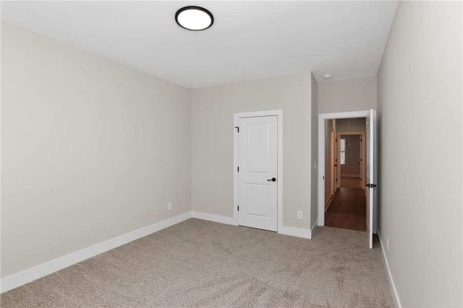 Spacious, unfurnished interior of a new home in , Dawsonville (Image 25).