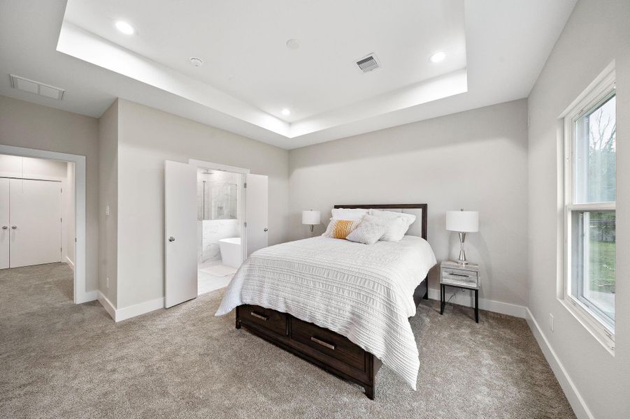 Furnished interior view inside a new home in Scranton Estates, Houston (Image 13).
