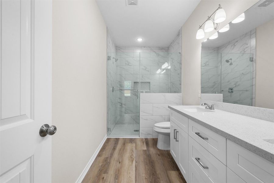 Furnished interior view inside a new home in , Columbus (Image 7).