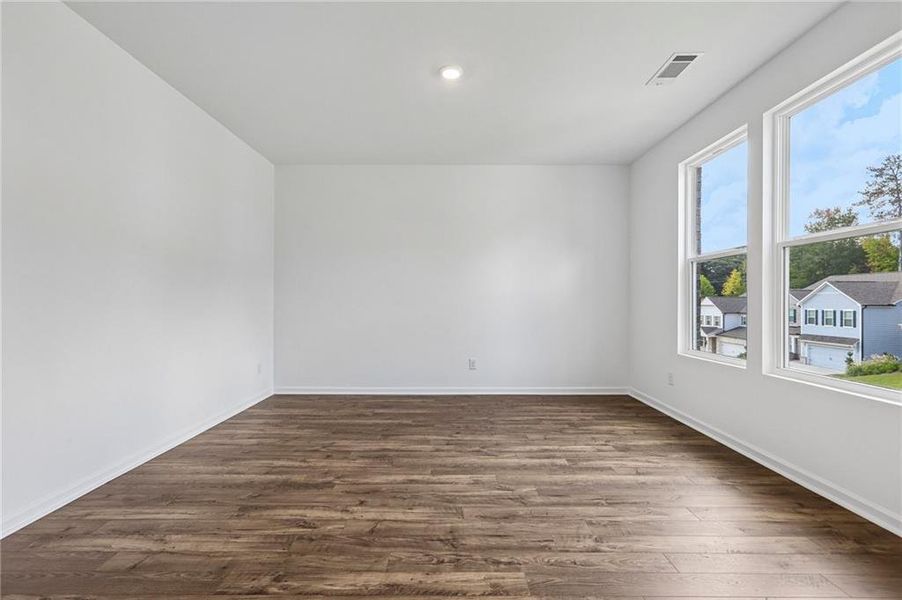 Spacious, unfurnished interior of a new home in Falls Creek, Flowery Branch (Image 33). Spacious, unfurnished interior of a new home in Falls Creek, Flowery Branch (Image 33).