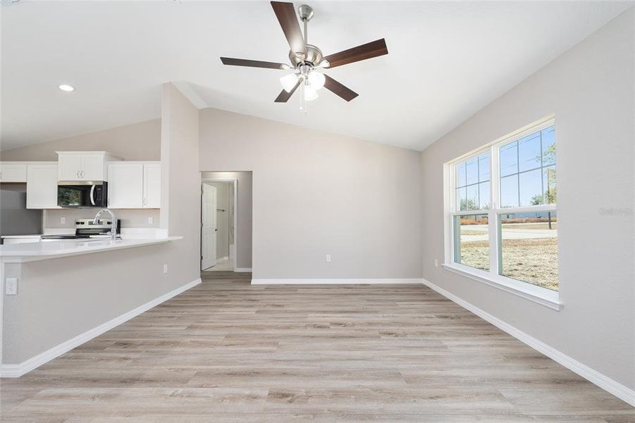Spacious, unfurnished interior of a new home in , Summerfield (Image 13).