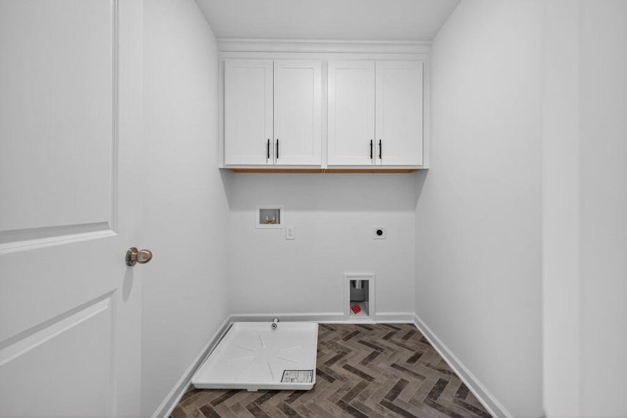 Spacious, unfurnished interior of a new home in , Jefferson (Image 39).