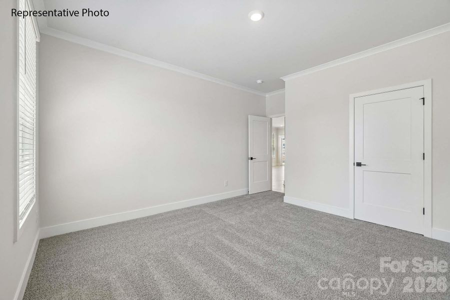 Spacious, unfurnished interior of a new home in Oak Grove Hill, Huntersville (Image 19).