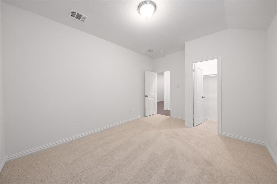 Spacious, unfurnished interior of a new home in Churchill: Meadows 50', Anna (Image 22). Spacious, unfurnished interior of a new home in Churchill: Meadows 50', Anna (Image 22).