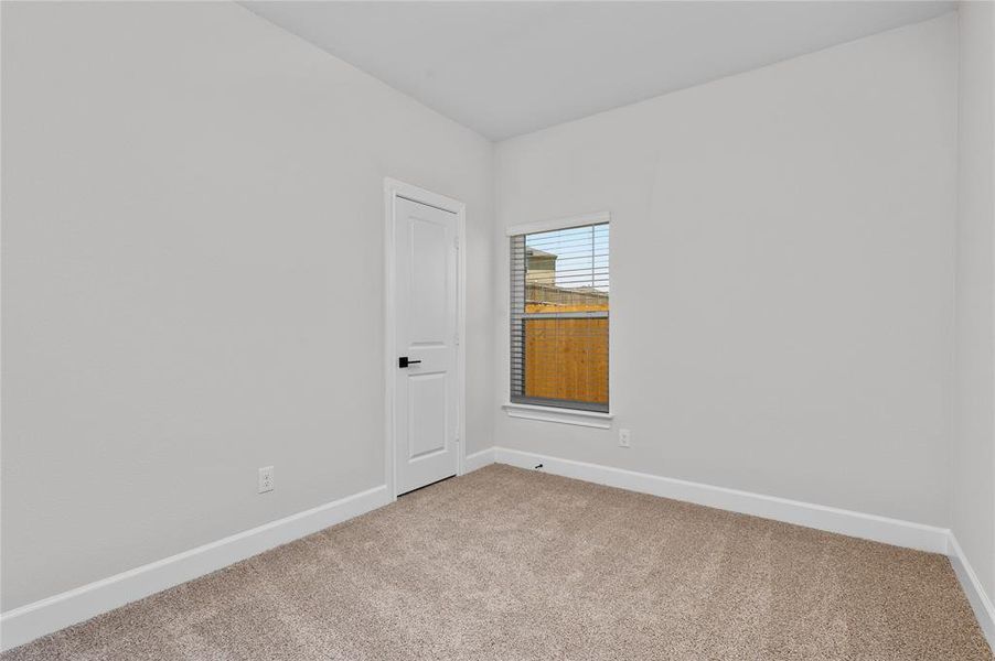 Spacious, unfurnished interior of a new home in Princeton Heights, Princeton (Image 5).