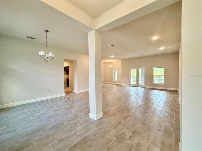 Spacious, unfurnished interior of a new home in Port Charlotte, Port Charlotte (Image 13).