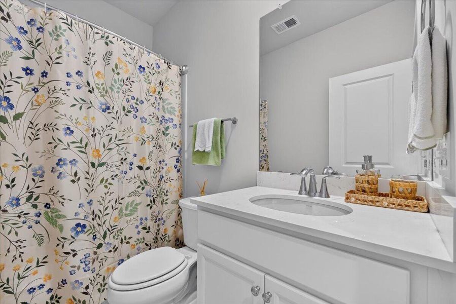Furnished interior view inside a new home in , Hanahan (Image 15).