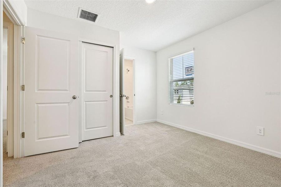Spacious, unfurnished interior of a new home in Bradford Park, Ormond Beach (Image 29).