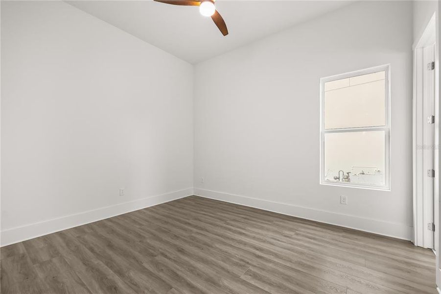 Spacious, unfurnished interior of a new home in , Kissimmee (Image 48).
