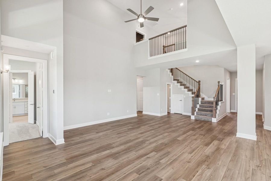 Spacious, unfurnished interior of a new home in ARTAVIA 65' Homesites, Conroe (Image 28).