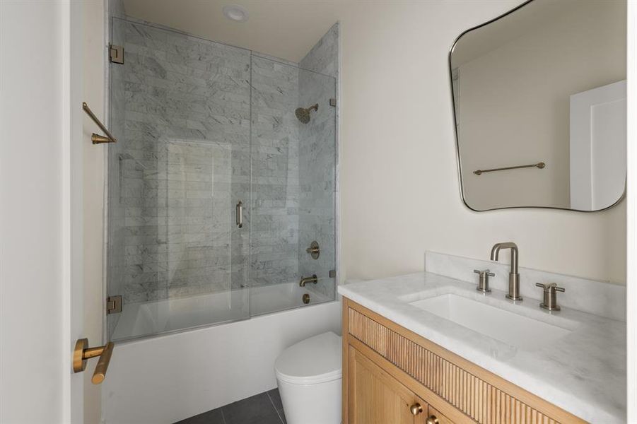 Furnished interior view inside a new home in , Dallas (Image 15). Furnished interior view inside a new home in , Dallas (Image 15).