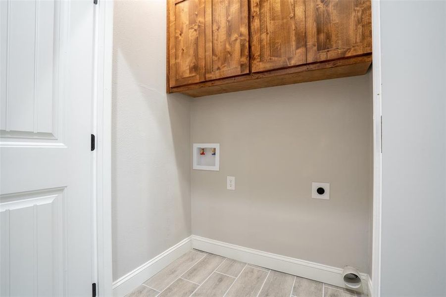 Spacious, unfurnished interior of a new home in , Dublin (Image 23).