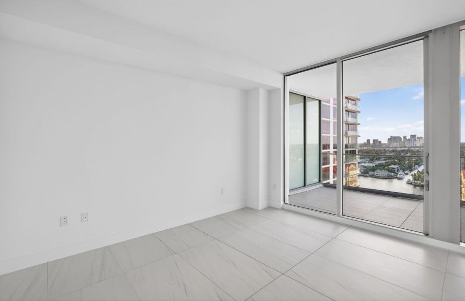 Spacious, unfurnished interior of a new home in , Fort Lauderdale (Image 13). Spacious, unfurnished interior of a new home in , Fort Lauderdale (Image 13).