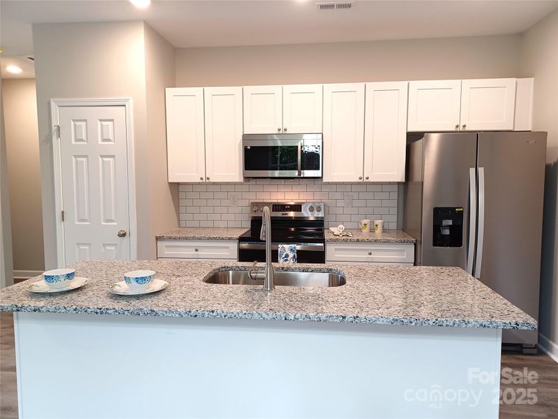 ... slow close doors & drawers and a full size pantry