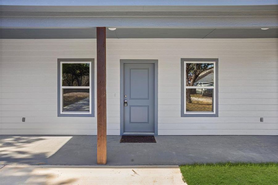 Exterior details and patio area of a home in , Rio Vista (Image 24).