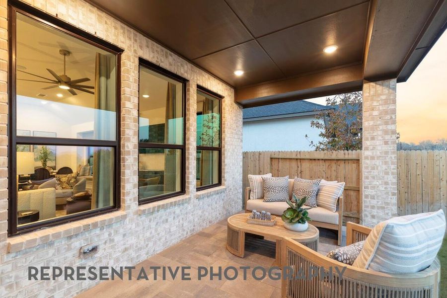 Exterior details and patio area of a home in Midline, Webster (Image 22).