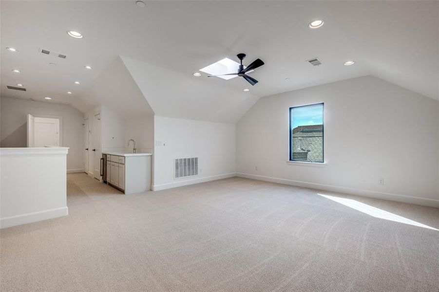 Spacious, unfurnished interior of a new home in , University Park (Image 15).