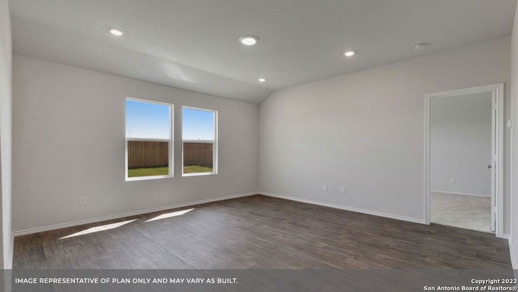 Spacious, unfurnished interior of a new home in Arroyo Ranch, Seguin (Image 15). Spacious, unfurnished interior of a new home in Arroyo Ranch, Seguin (Image 15).