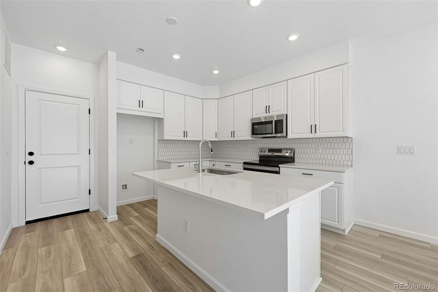 17145 W 91st Lane ~ Ready Now 17145 W 91st Lane ~ Ready Now