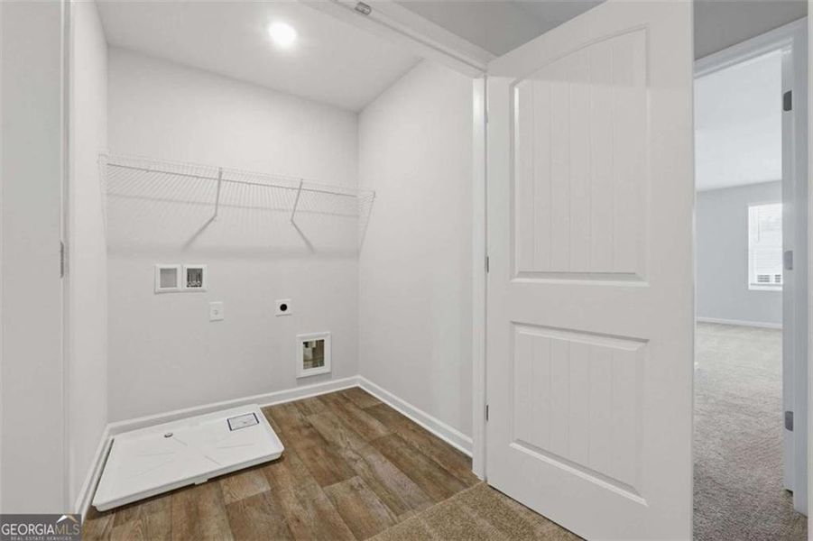 Spacious, unfurnished interior of a new home in Parkway James, Snellville (Image 24).