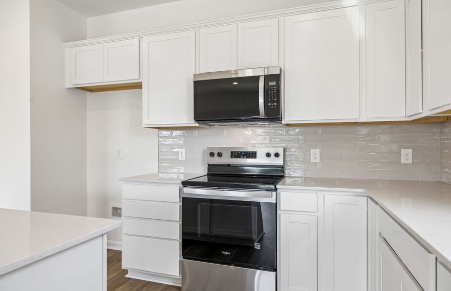 Furnished interior view inside a new home in Highlands of Carter's Station, Columbia (Image 8).