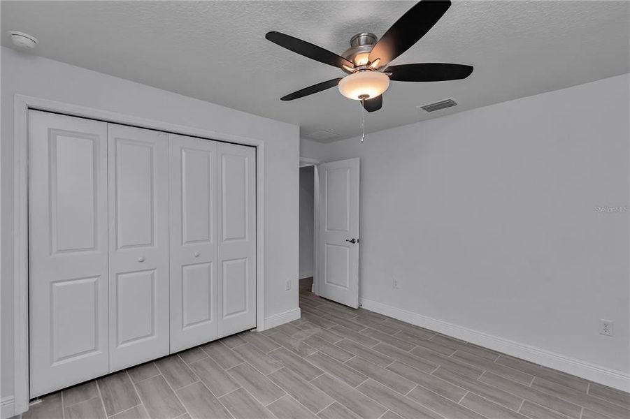 Spacious, unfurnished interior of a new home in , Ocala (Image 37).
