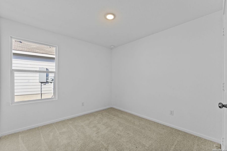 Spacious, unfurnished interior of a new home in Grace Valley, Marion (Image 14).