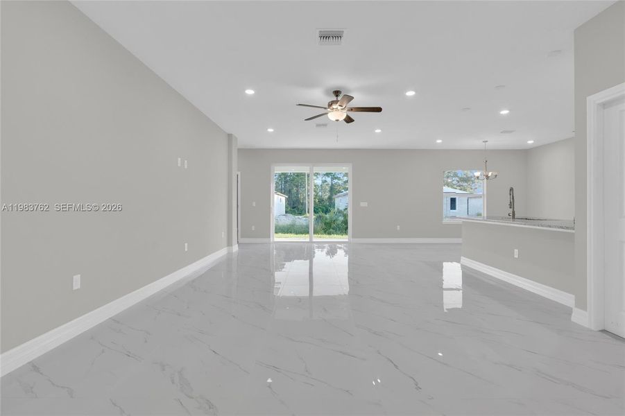 Spacious, unfurnished interior of a new home in , Lehigh Acres (Image 26).