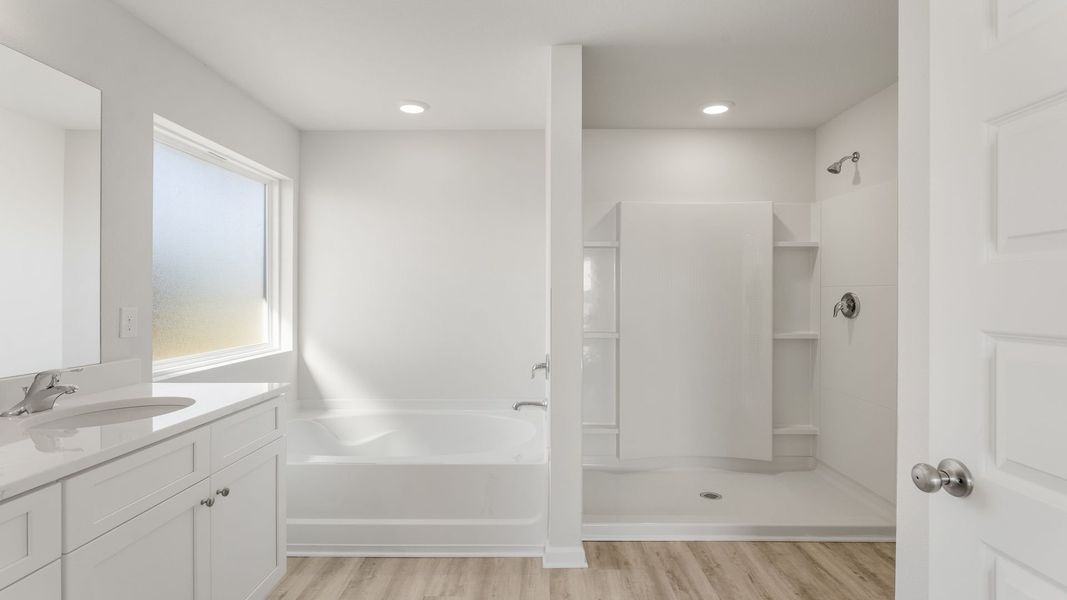 Furnished interior view inside a new home in Sunny Hills, Chipley (Image 10).