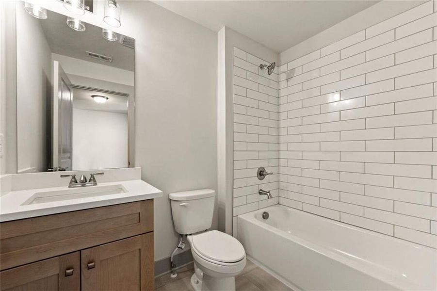 Furnished interior view inside a new home in Steeplechase, Hoschton (Image 11).