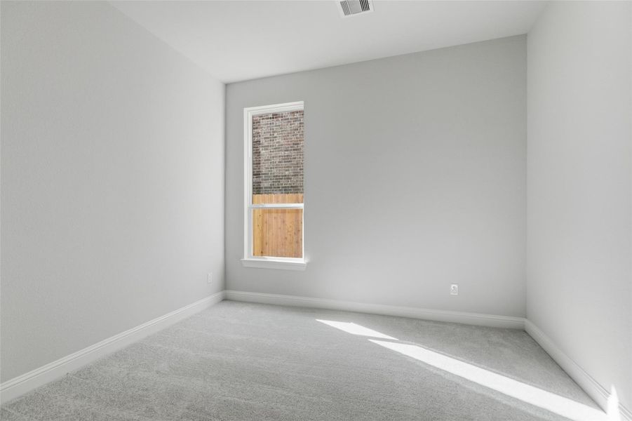 Spacious, unfurnished interior of a new home in Sundance Cove, Crosby (Image 23).