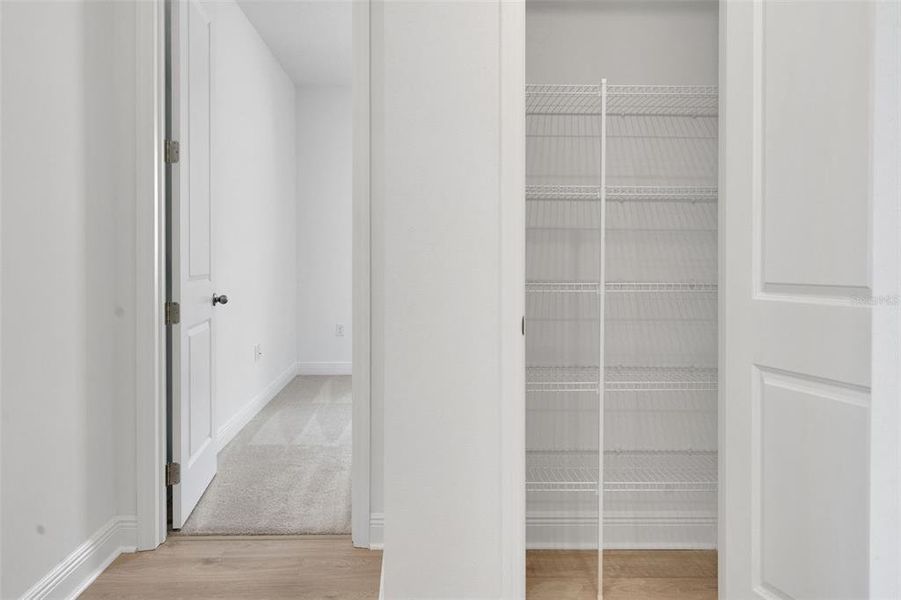 Spacious, unfurnished interior of a new home in Reserve at Hammock Oaks, Lady Lake (Image 24).