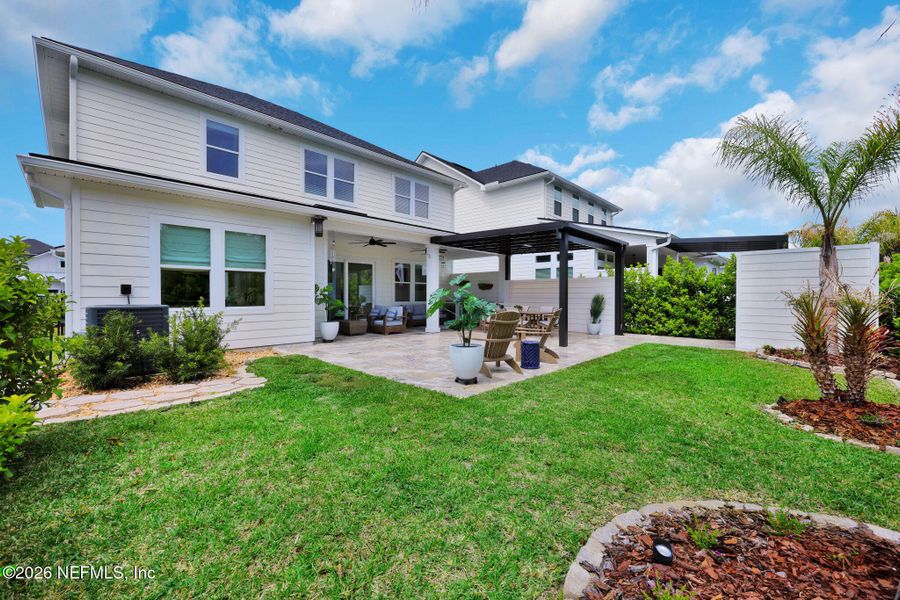 Exterior details and patio area of a home in , Ponte Vedra (Image 41).