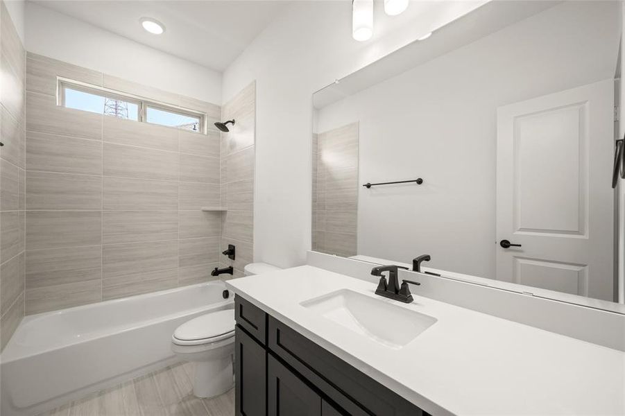 317 Willie- Bathroom (2)