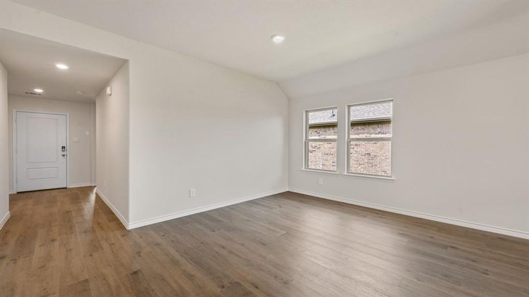 Spacious, unfurnished interior of a new home in Liberty Crossing, Royse City (Image 20). Spacious, unfurnished interior of a new home in Liberty Crossing, Royse City (Image 20).