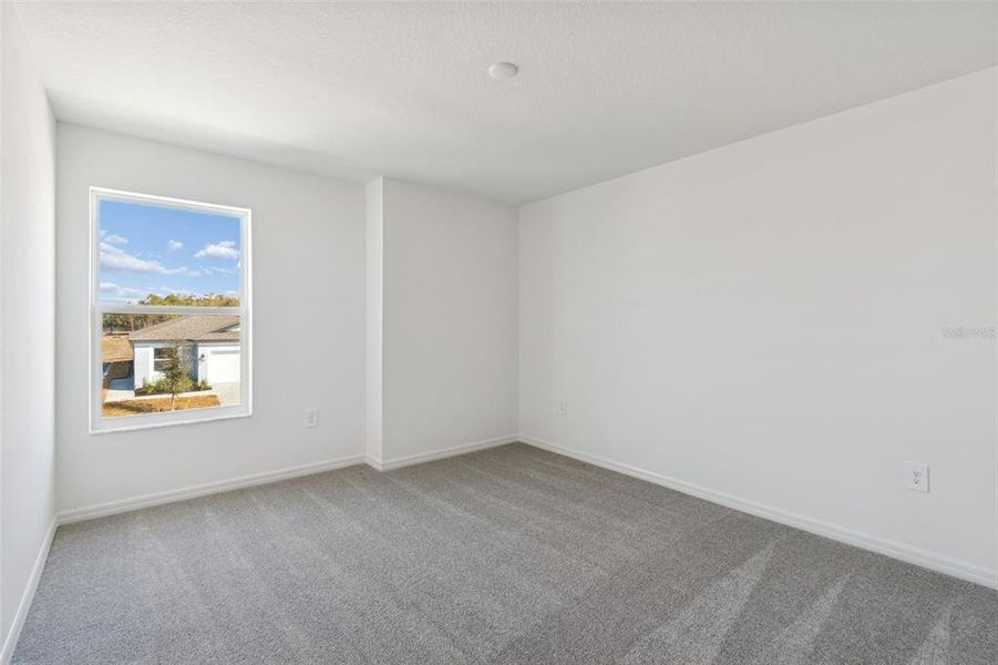 Spacious, unfurnished interior of a new home in Southpointe, Palmetto (Image 24).