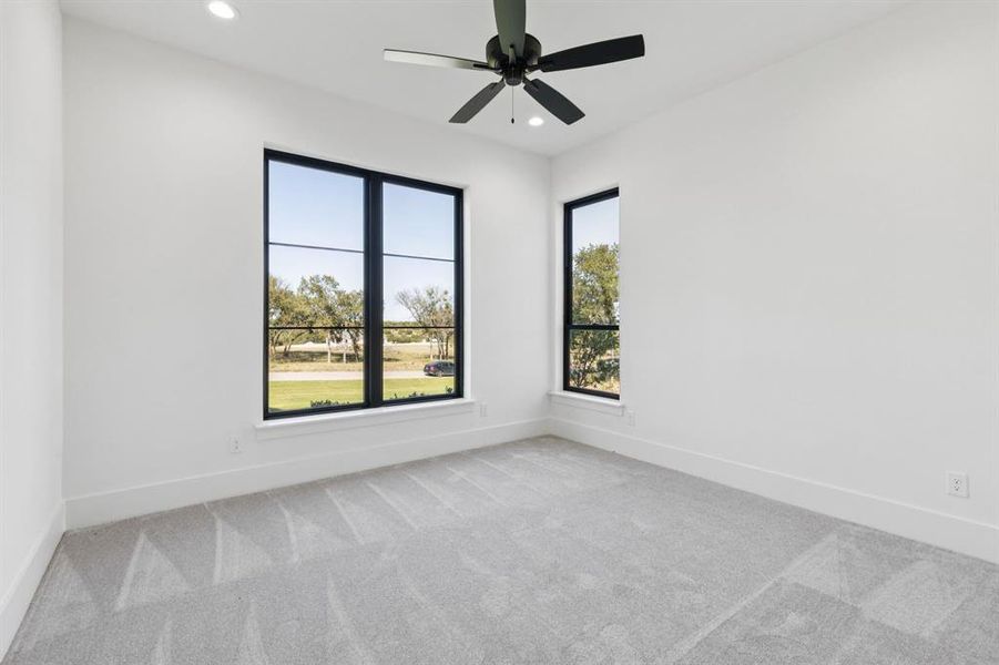 Spacious, unfurnished interior of a new home in , Weatherford (Image 31).